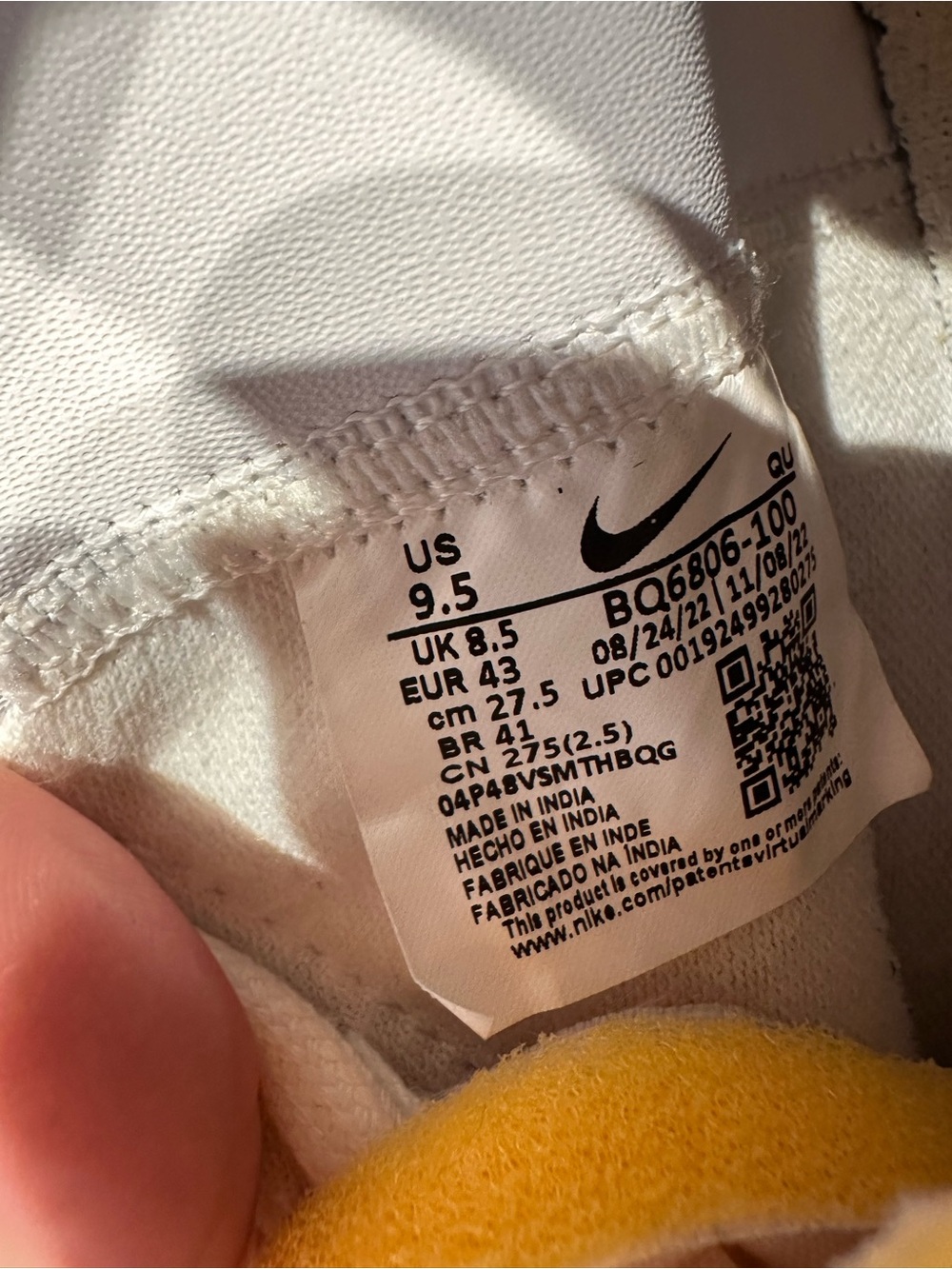 Women NIKE blazers gently used
